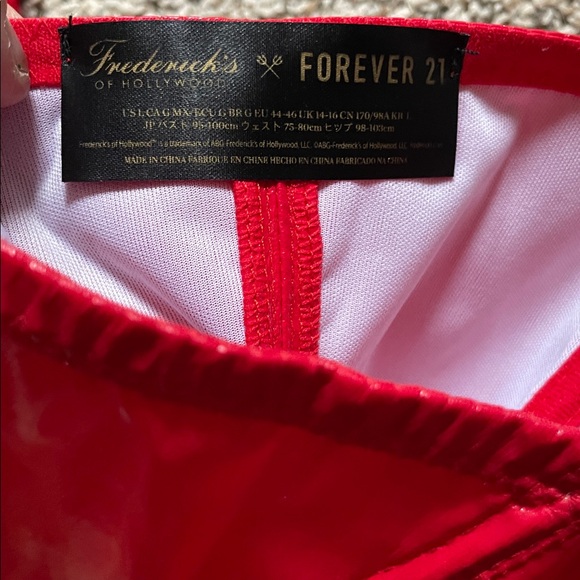 Women’s F21 Fredricks of Hollywood devil costume - Picture 8 of 9